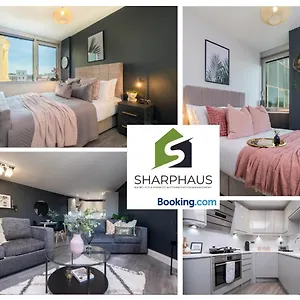  Apartment Cool & Comfy 2-bed Between The And The By Sharphaus Short Lets & Serviced Management United Kingdom