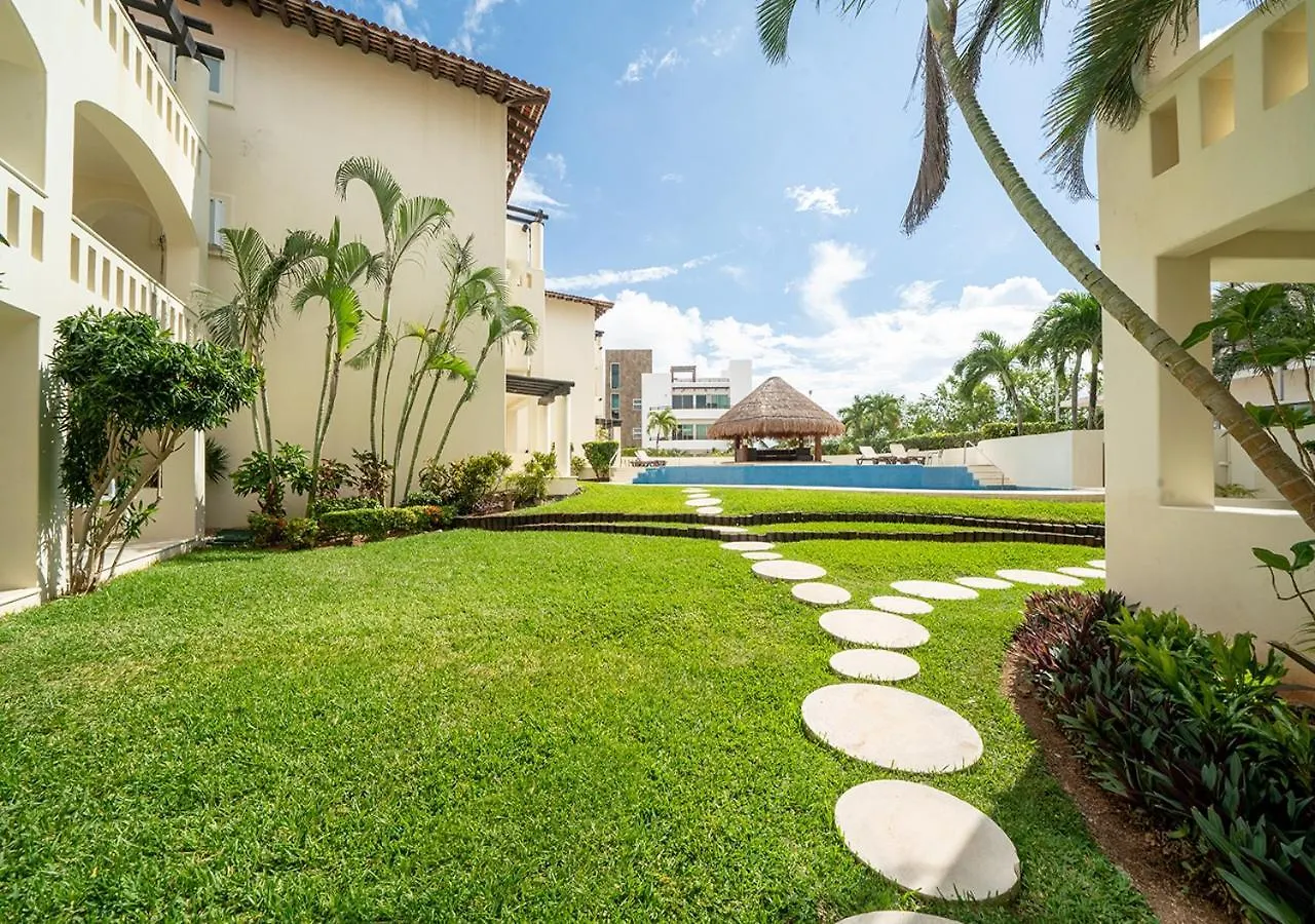 Condo Sol 6 - 3 Bedroom Condo Only 1 Block From Coco Beach - At Luna Maya Condos Playa del Carmen 0*,  Mexico