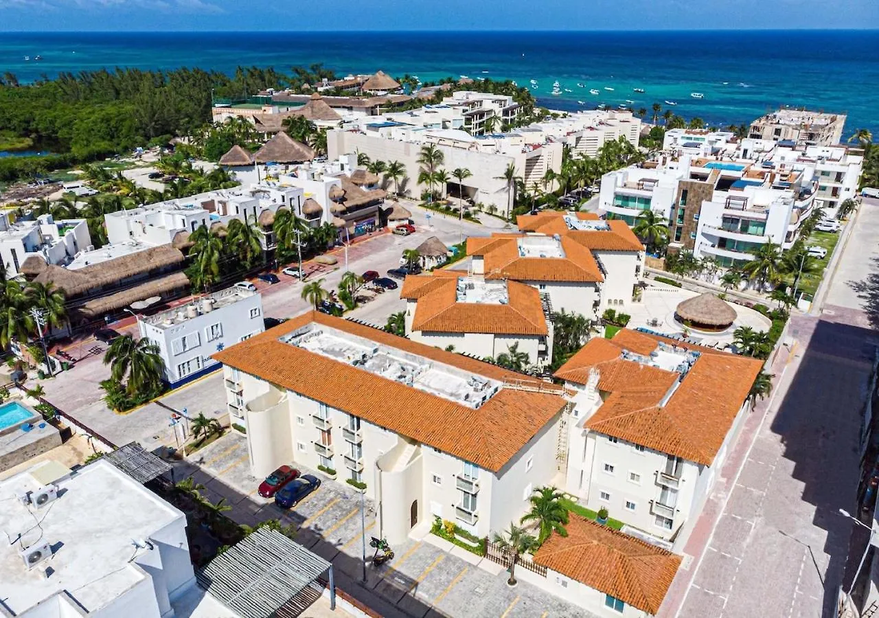 Condo Sol 6 - 3 Bedroom Condo Only 1 Block From Coco Beach - At Luna Maya Condos Playa del Carmen 0*,  Mexico